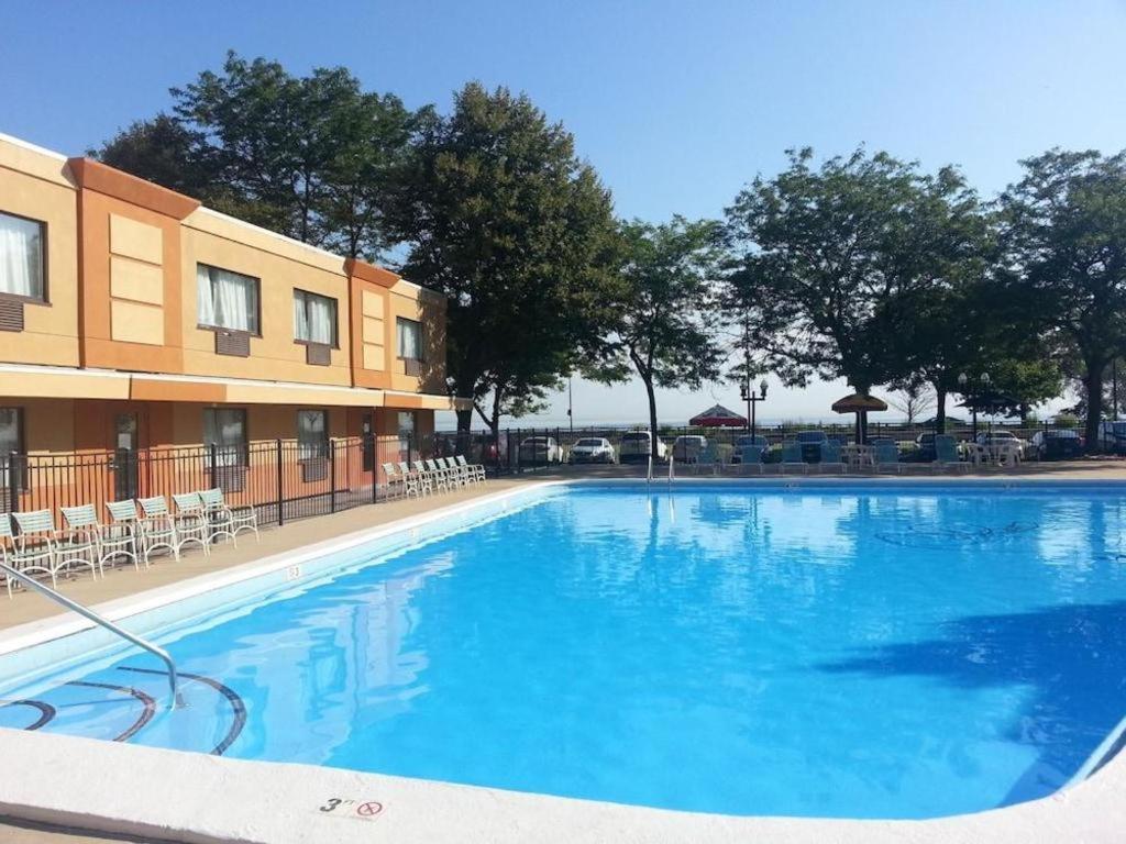 Chicago Lake Shore Hotel Εξωτερικό φωτογραφία